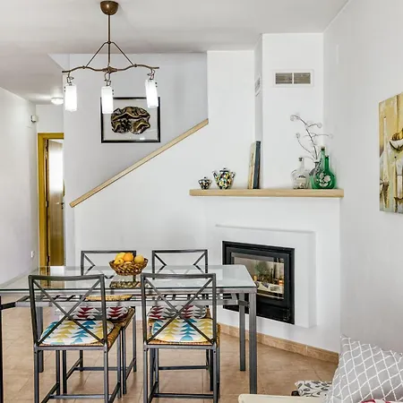 Holiday home Romani, Con Piscina