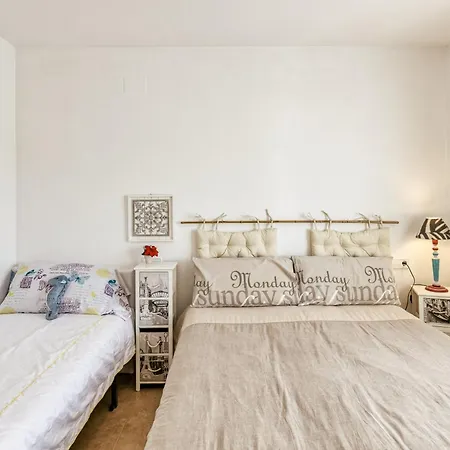 Romani, Con Piscina Holiday home *